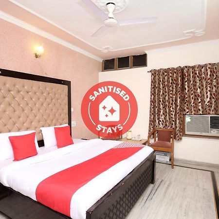 Hotel Amar Chandigarh Exterior photo
