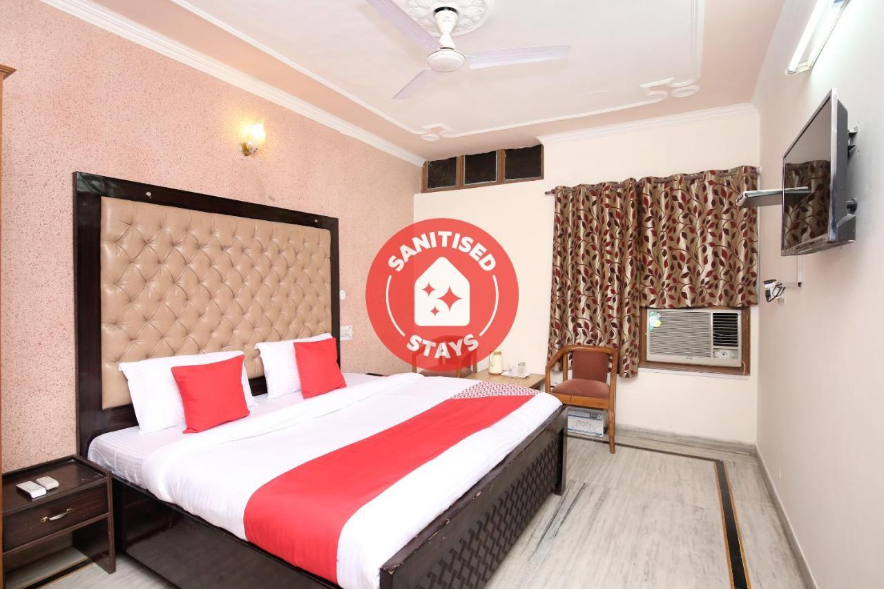 Hotel Amar Chandigarh Exterior photo