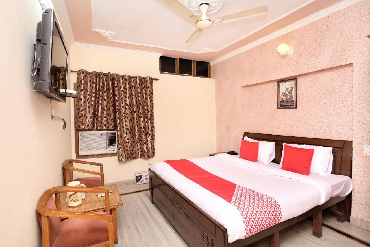 Hotel Amar Chandigarh Exterior photo