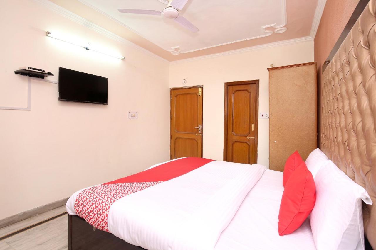 Hotel Amar Chandigarh Exterior photo