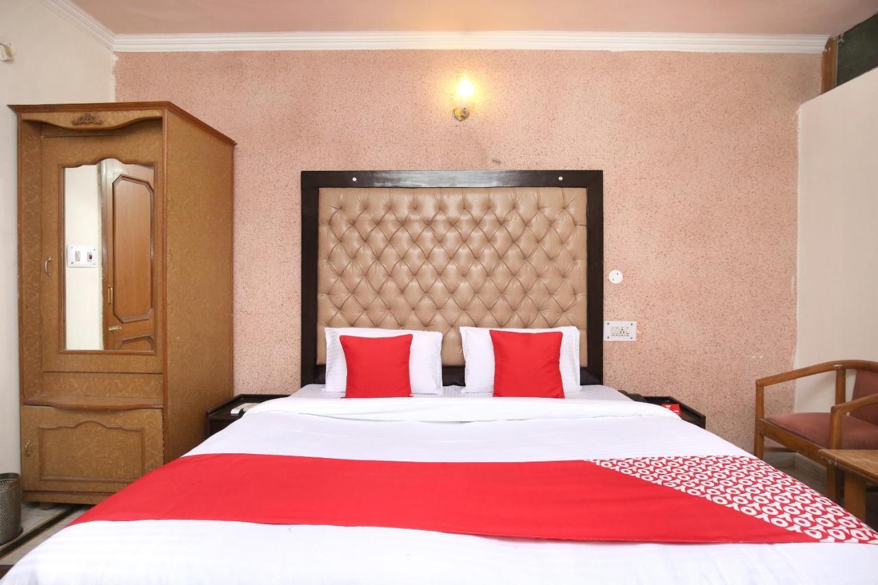 Hotel Amar Chandigarh Exterior photo
